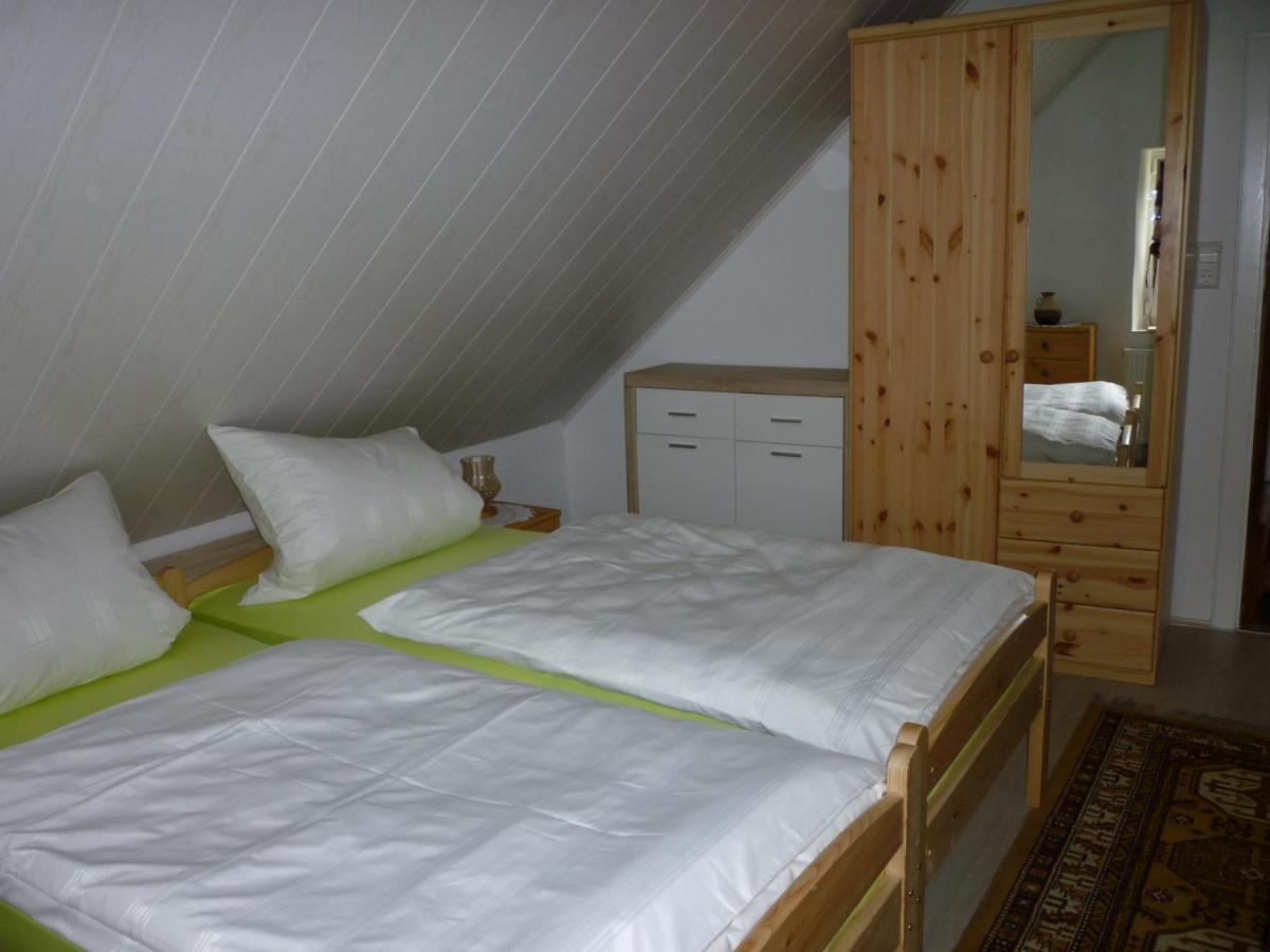 - Am Buchberg Monchsdeggingen